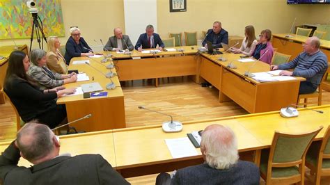 2023 10 11 Apskrito stalo diskusija dėl mažosios vietos savivaldos