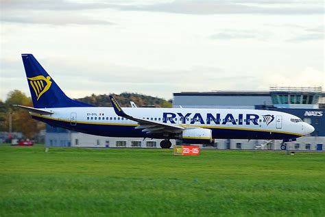 Ei Dyl Boeing Of Ryanair Ei Dyl Boeing Of Flickr