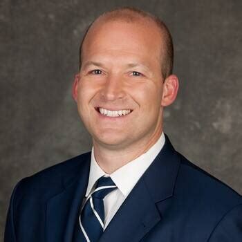 Tim Hasselbeck | Keynote Speaker | Premiere Speakers Bureau