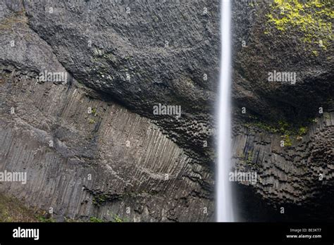 Latourell Falls, Columbia River Gorge national scenic area, Oregon, USA Stock Photo - Alamy