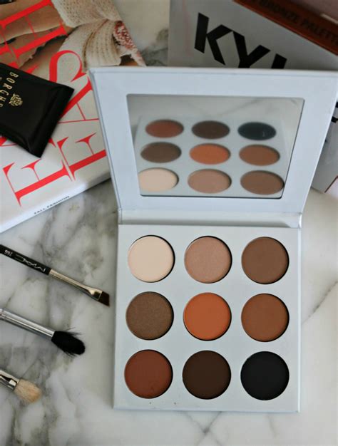 Kylie Cosmetics Bronze Eyeshadow Palette I The Pros and a BIG Con