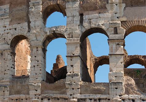 Architecture of the Colosseum | Walks Inside Rome