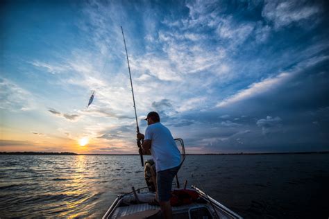 Saltwater Fishing Rigs: 7 Best Setups For Any Approach