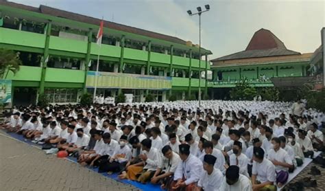 Sambut 1 Abad NU Guru Dan Siswa YPM Sepanjang Sidoarjo Istighosah Dan