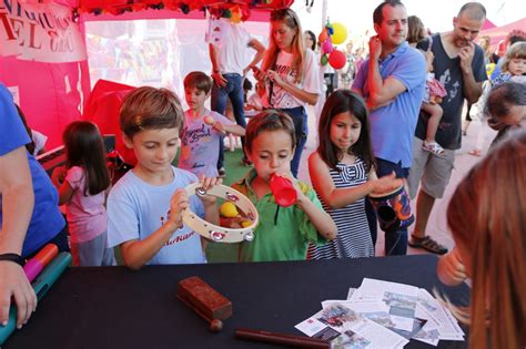 El Red Pier Fest Se Ha Celbrado En El Moll De Costa Comunidad