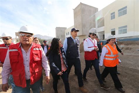 Vicepresidente Mart N Vizcarra Supervisa Obras Hospital De Moquegua