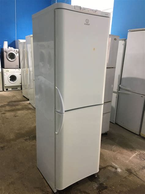 Б/у Холодильник INDESIT C236NFG.016