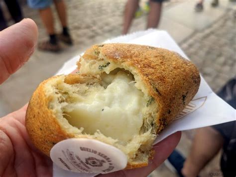 Pastel De Bacalhau Recheado Queijo Da Serra Da Estrela Iguaria