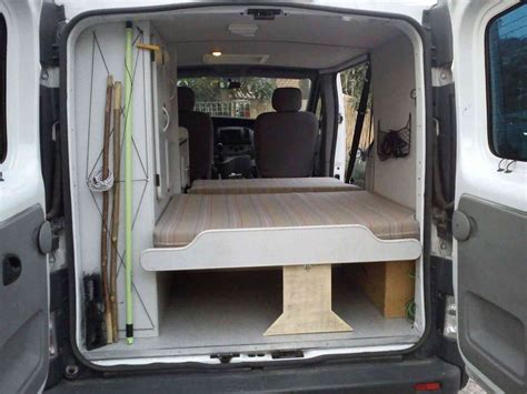 Location Camping car Van MOUSTEY 40 RENAULT TRAFIC AMÉNAGÉ Hapee