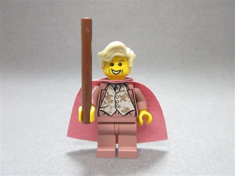 Yahoo!オークション - LEGO 7 正規品 ギルデロイ・ロックハート ハリポ...