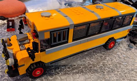 I Converted 70423 The Bus From The Hidden Side Line Back To A Normal