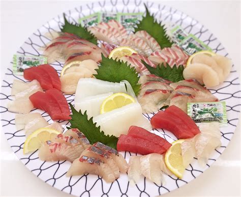 刺身盛り合わせ 鮮魚 まる真 明石・魚の棚商店街