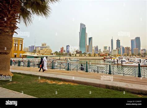 Kuwait city, marina , mall Stock Photo - Alamy