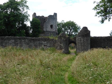 Longtown Castle » Two Dogs and an Awning