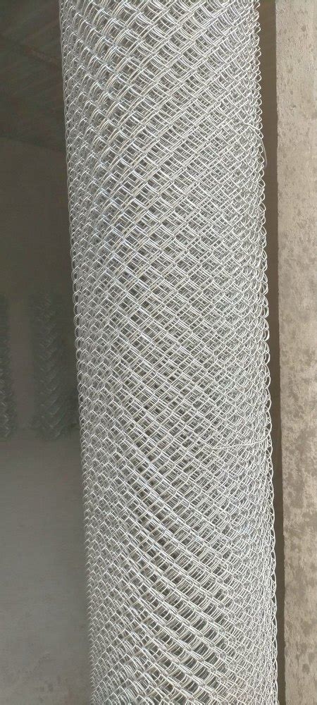 Iron Galvanized Tata Premium Chain Link Mesh Mesh Size 25 X 25 Mm At