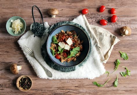 Pâtes aux champignons tomates et roquette Not parisienne