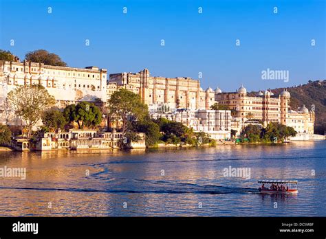 City Palace Pichola Lake Udaipur Rajasthan India Asia Stock Photo