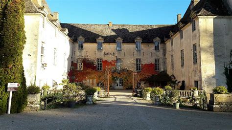 Ch Teau De Savigny Les Beaune La Bourgogne