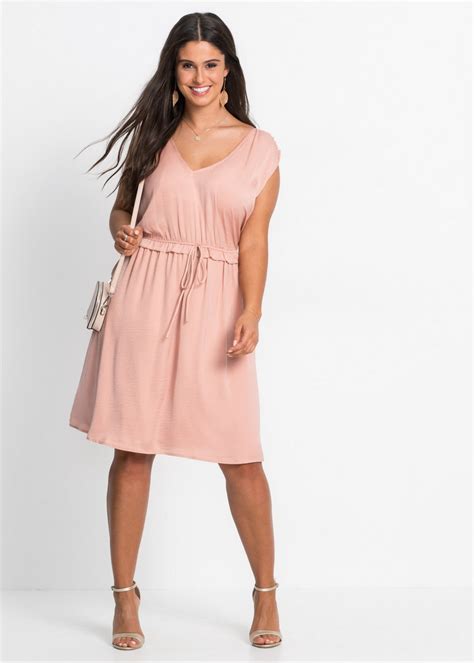 100+ самых красивых летних платьев для полных