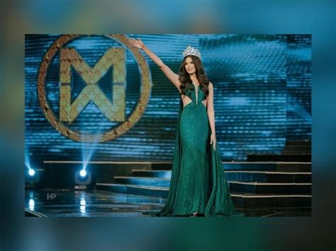 Look Michelle Dee Looks Ethereal During Her Final Walk At Miss World