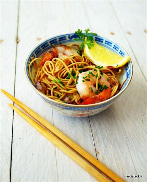 Soupe De Crevettes Au Lait De Coco Et Nouilles Chinoises