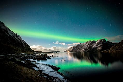 Sociolatte: A night in Norway's Lofoten Islands [Image]