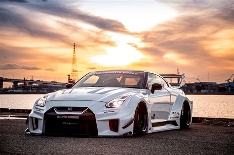 Lb Silhouette Works Gt Nissan Gt Rr Liberty Walk