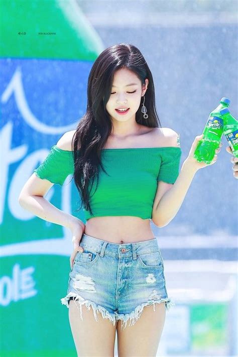 Pann Bờ Vai Của Jennie