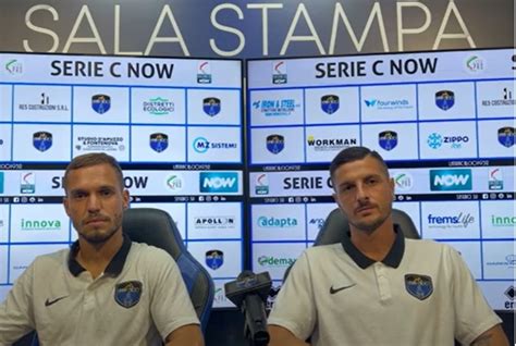 Latina Calcio Fella E Di Livio Due Nerazzurri Pronti Alla Battaglia