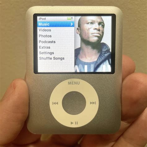 Found wife’s old iPod nano in a drawer and successfully replaced the ...