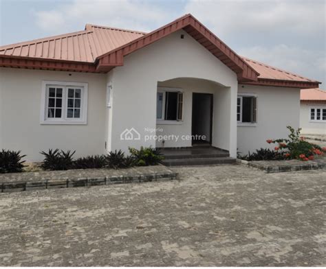 For Sale 15 Units Of 2 3 Bedroom Bungalows In A Mini Estate Bogije