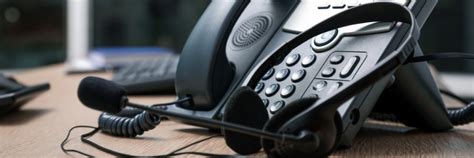 Voip Softphones Vs Hardphones Guide To Voip Phone Systems In Touch