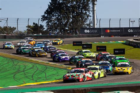 Ao Vivo Assista S Corridas De Domingo Da Porsche Em Interlagos