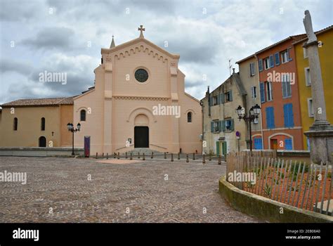 Aubagne Eglise De Saint Sauveur Banque De Photographies Et Dimages