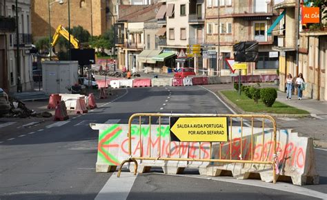 Cortada Al Tr Fico La Avenida De Espa A Entre El Cruce Y La Confluencia