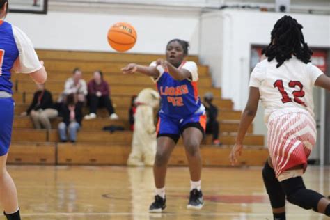 Halifax Middle School girls basketball picks up district win over ...