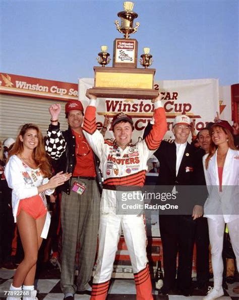 Alan Kulwicki Plane Crash Photos and Premium High Res Pictures - Getty ...