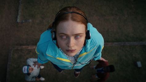 Sadie Sink Shared The Wild Way Her Stranger Things Levitation Scene ...