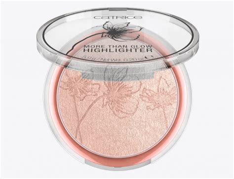 Phấn bắt sáng Catrice More Than Glow Highlighter Rose Beam 020 trắng