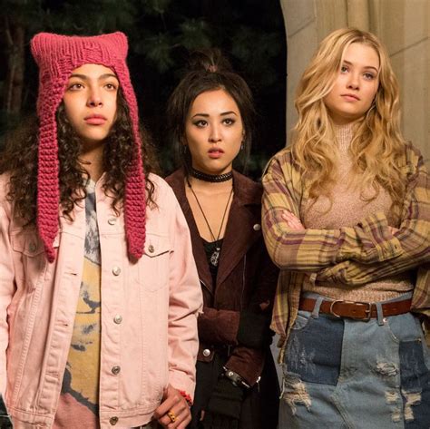 Marvels Runaways Series Premiere Recap Reunion