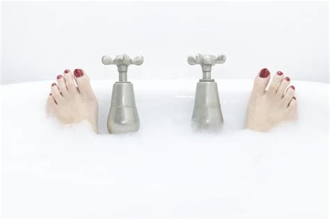 A Hot Bath Burns THIS Many Calories OK Magazine