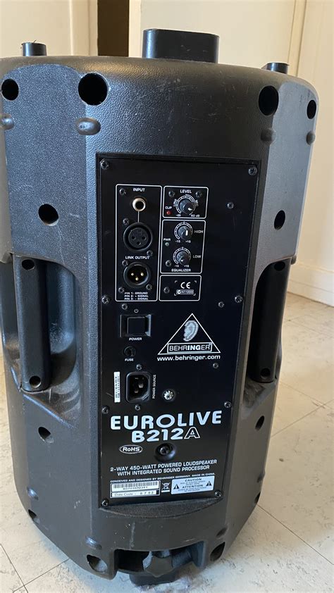 Eurolive B212A - Behringer Eurolive B212A - Audiofanzine
