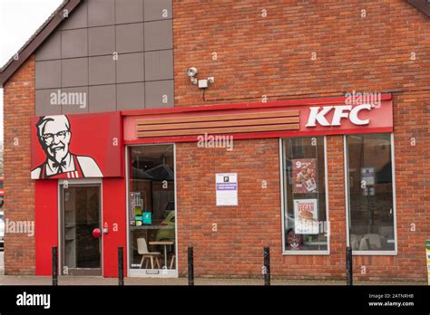 Exterior Kfc Fast Food Restaurant Hi Res Stock Photography And Images