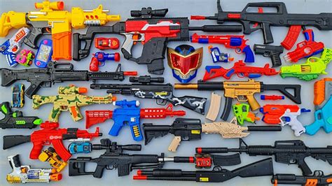 Collecting 7 Sniper Rifles And AK 47 M16 Captain America Water Gun