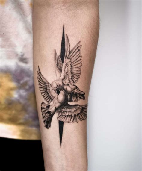 Take Off With These 40 Amazing Bird Tattoo Ideas