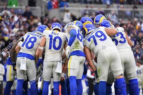 Los Angeles Rams Offensive Unit Huddles Editorial Stock Photo - Stock ...