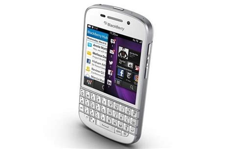 BlackBerry has turn-around hopes running high on KeyBoard-toting Q10 model