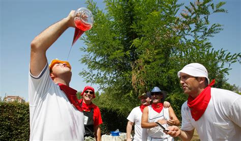 El arte de beber en porrón