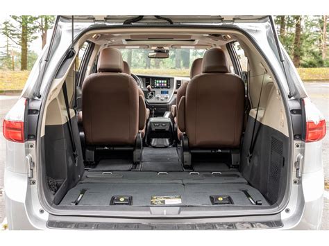 2020 Toyota Sienna: 198 Interior Photos | U.S. News