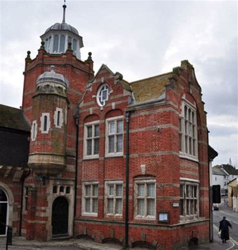 Lyme Regis Museum | Dorset | UK Coast Guide